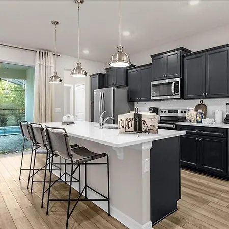 Brand New Model Home 5Br Villa Next To Clubhouse